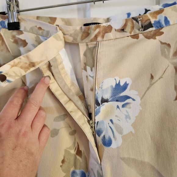 Izod Stretch Womens Floral Tropical Cropped Pants Size 14/16 - Picture 5 of 7